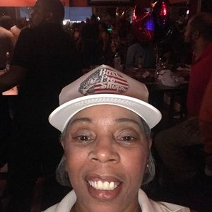 Meet your Posher, Denise